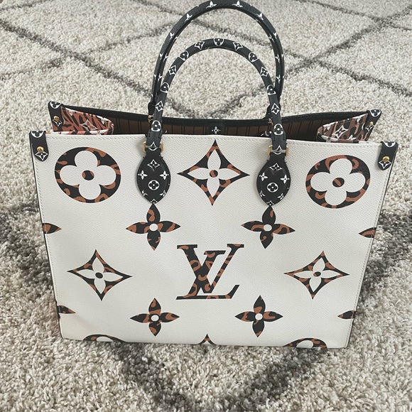 Fashion handbag